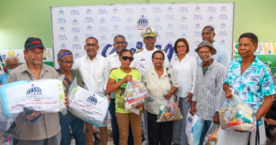 DA y Armada realizan multidisciplinario operativo médico con más de 15 especialidades en Monte Plata