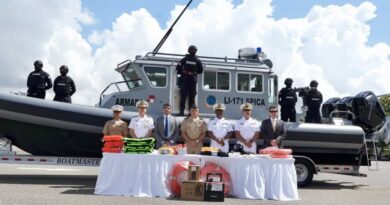 Armada fortalece sus capacidades navales con la incorporación de una nueva lancha donada por Estados Unidos